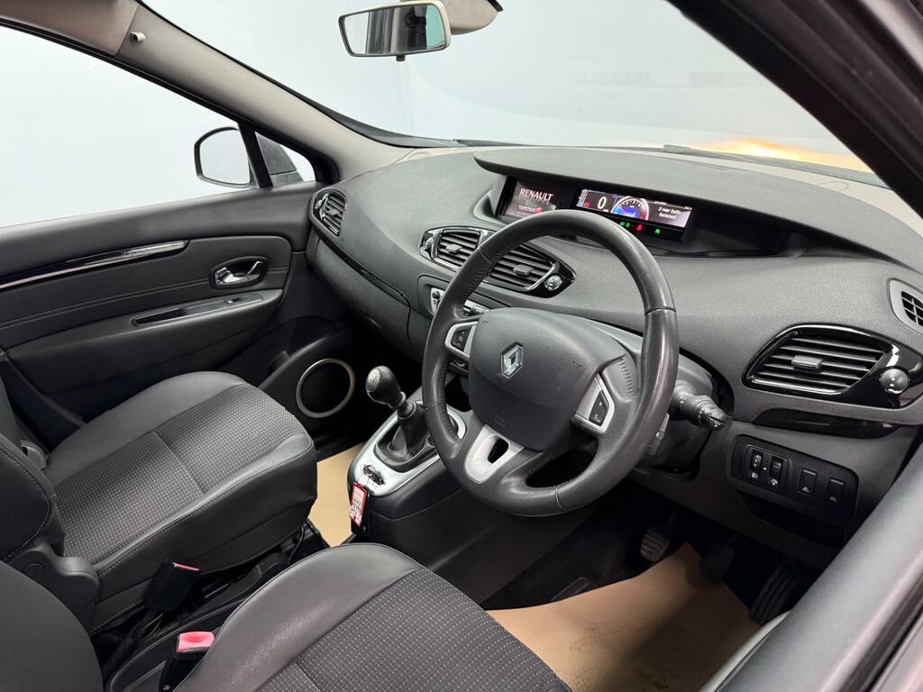 Renault Grand Scenic Grand Dynamique Black #29