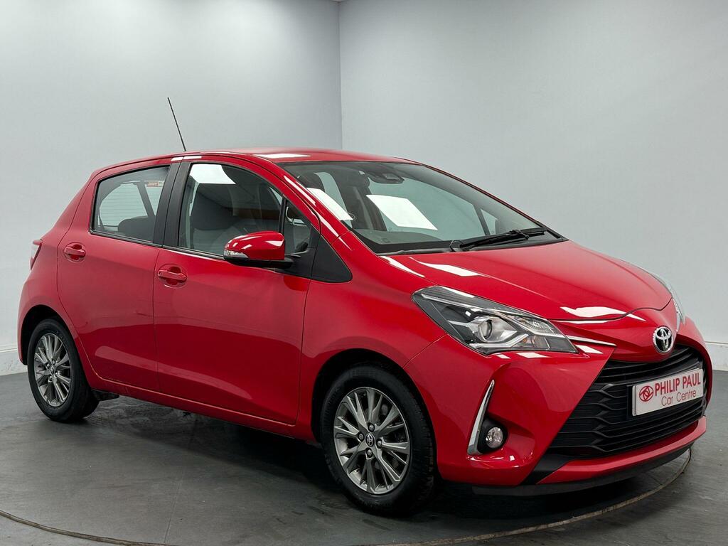 Toyota Yaris 1.5 Vvt-i Icon Cvt Red