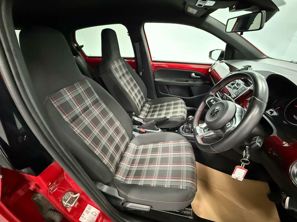 Volkswagen Up 1.0 115Ps Up Gti BN20YUJ Red #5