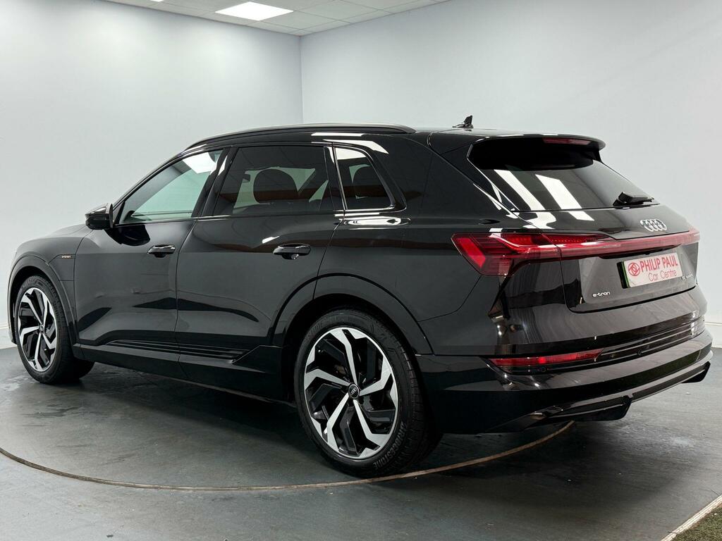 Audi E-tron 300Kw 55 Quattro 95Kwh Black Edition BD22ELH Black #3