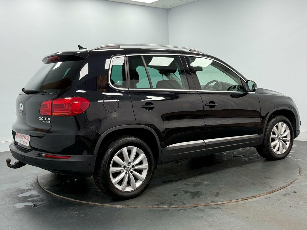 Volkswagen Tiguan 2.0 Tdi Bluemotion Tech Match NA15BXF Black #4