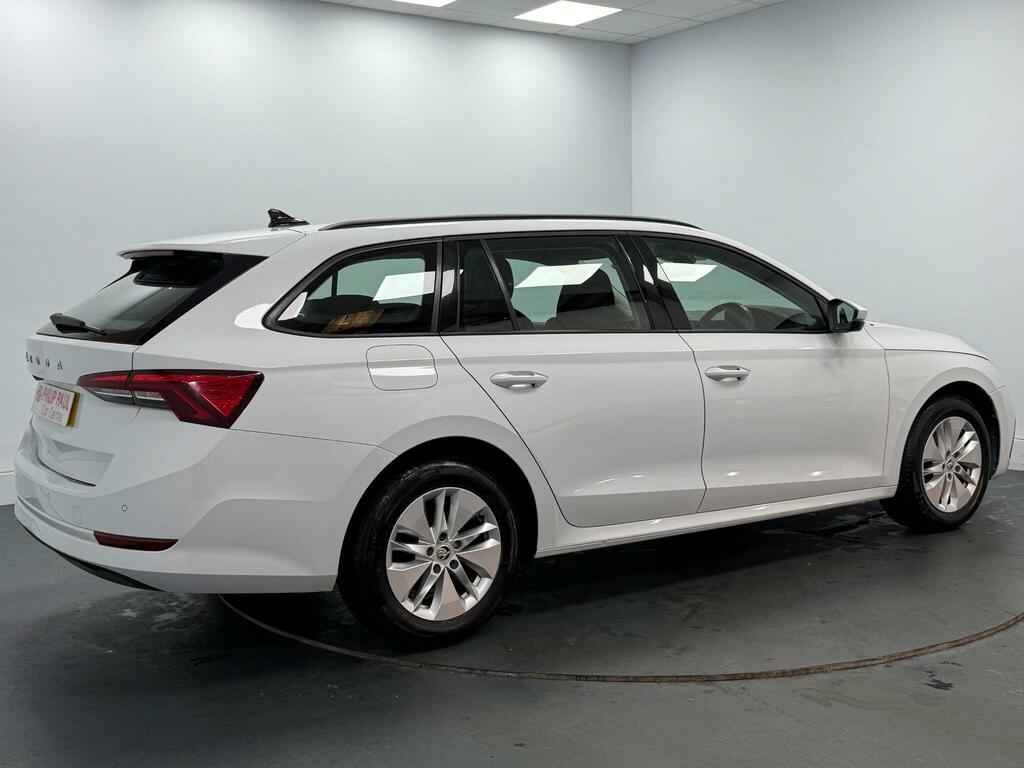 Skoda Octavia 2.0 Tdi Se Technology White #4