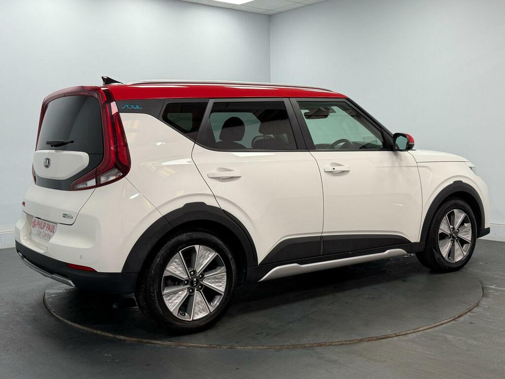Kia Soul 150Kw First Edition 64Kwh White #4