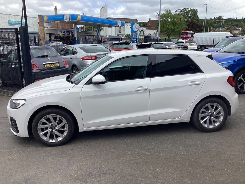 Audi A1 1.0 Tfsi 25 Sport Sportback Euro YGZ1477 White #5