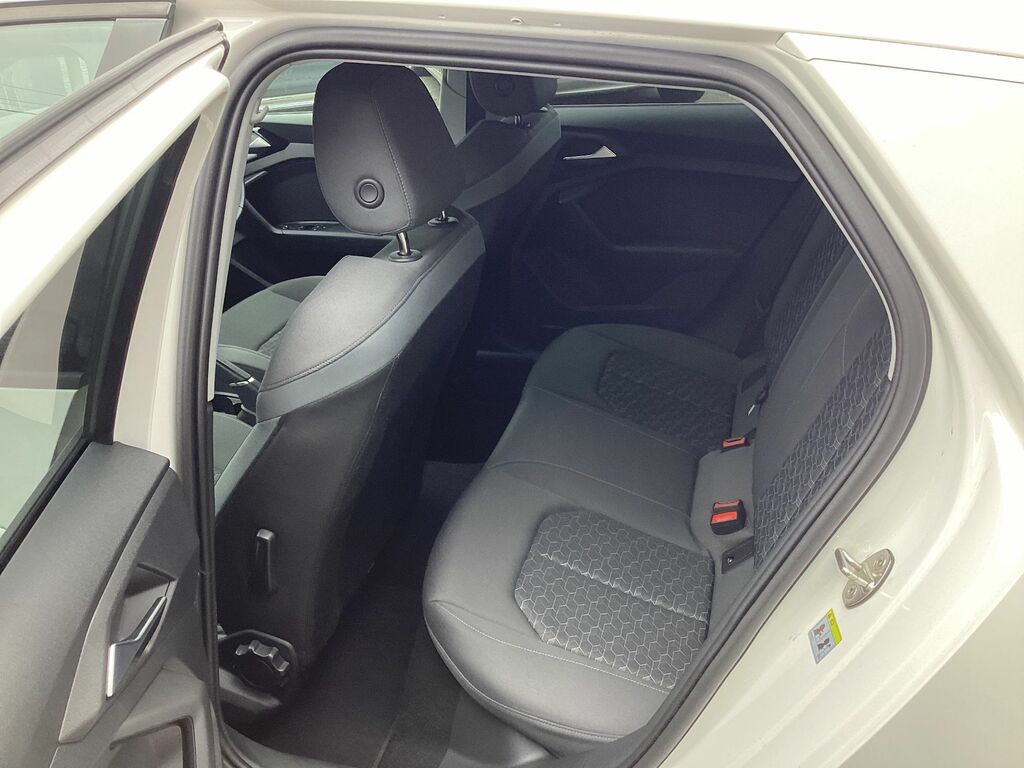 Audi A1 1.0 Tfsi 25 Sport Sportback Euro YGZ1477 White #6