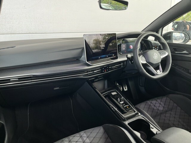 Volkswagen Golf 1.5 Etsi Black Edition 150 Bhp Dsg ML75FPV White #6