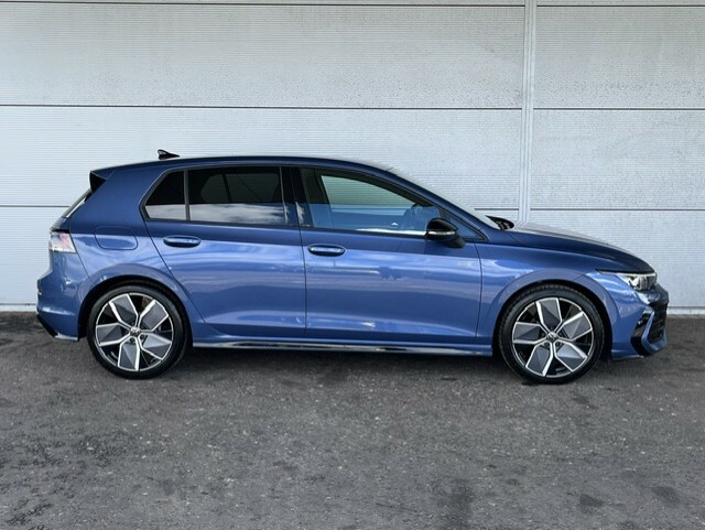 Volkswagen Golf 1.5 Etsi Black Edition 150 Bhp Dsg ML75FWZ Blue #3