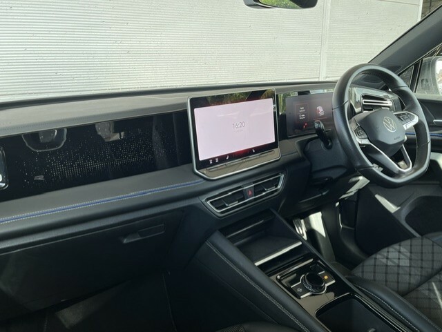 Volkswagen Tiguan 1.5 Etsi R Line 150 Bhp Dsg AK24LLF Grey #6