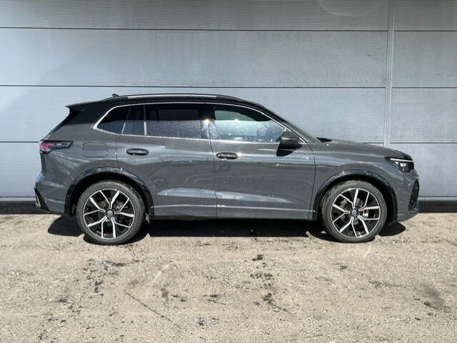 Volkswagen Tiguan 1.5 Etsi R Line 150 Bhp Dsg AK24LLF Grey #3
