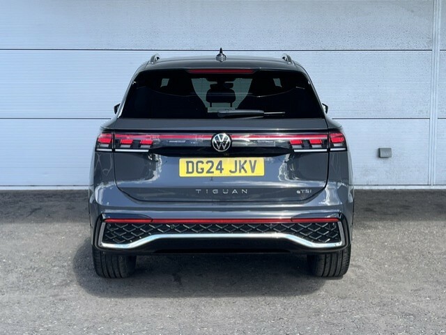 Volkswagen Tiguan 1.5 Etsi R Line 150 Bhp Dsg DG24JKV Grey #4