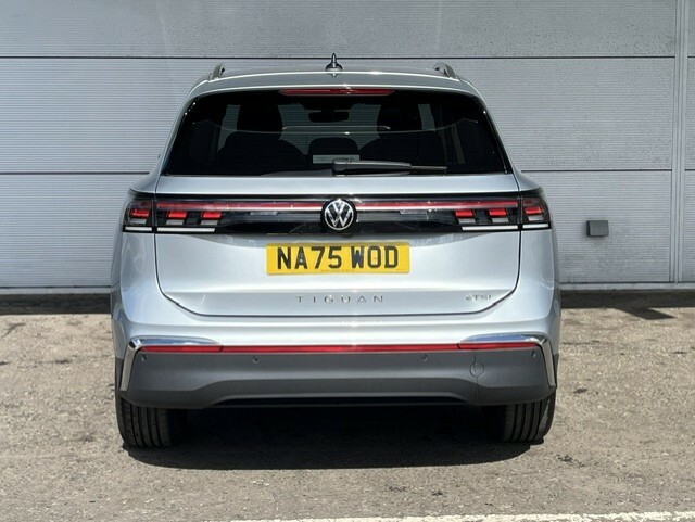 Volkswagen Tiguan 1.5 Etsi Elegance 150 Bhp Dsg NA75WOD Silver #4