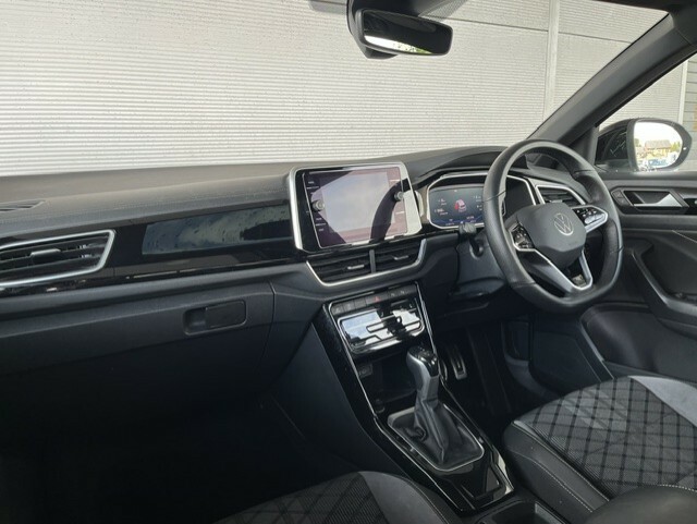 Volkswagen T-Roc 1.5 Tsi R Line 150 Bhp Dsg WP72ZGN White #6