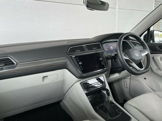 Volkswagen Tiguan Allspace 1.5 Tsi Elegance 150 Bhp Dsg Grey #6