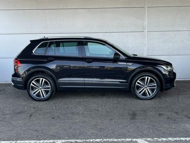 Volkswagen Tiguan 2.0 Tdi Elegance 150 Bhp 4M Dsg NX71UKU Black #3