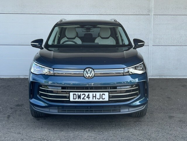 Volkswagen Tiguan 2.0 Tdi Elegance 150 Bhp Dsg DW24HJC Blue #2