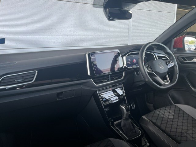 Volkswagen T-Roc 2.0 Tdi R Line 150 Bhp Dsg Red #6