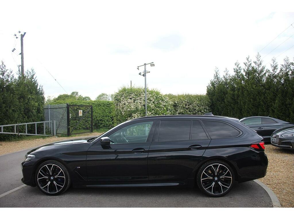 BMW 5 Series Estate FJ22TWL Black #4