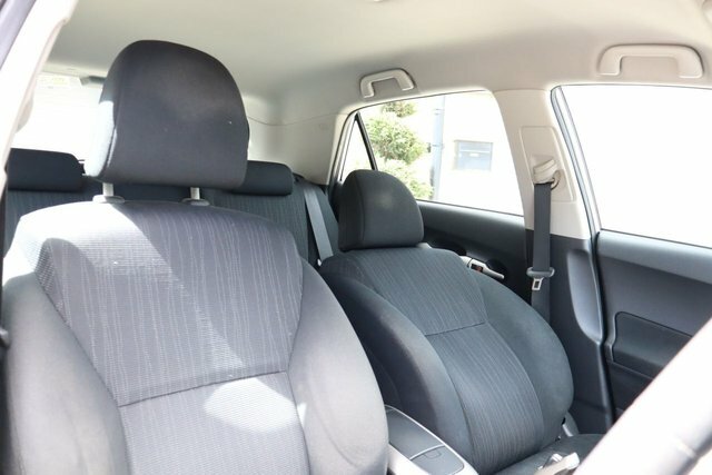 Toyota Auris 1.6 Tr Hatchback Multimode 161 G Km 12 Silver #2