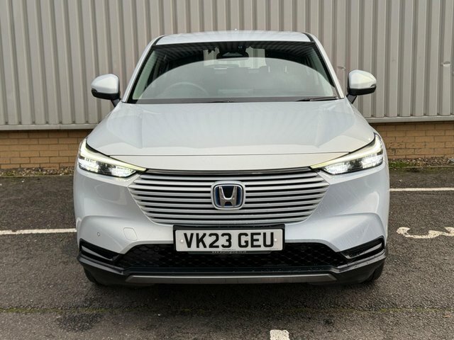 Honda Hr-V H I-mmd Elegance Cvt VK23GEU White #4