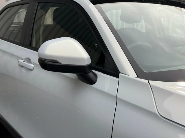 Honda Hr-V H I-mmd Elegance Cvt VK23GEU White #2