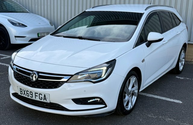 Vauxhall Astra Turbo Sri Sports Tourer White
