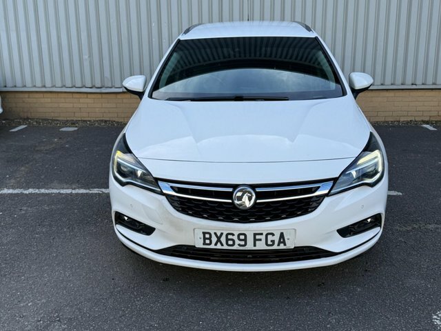 Vauxhall Astra Turbo Sri Sports Tourer BX69FGA White #2