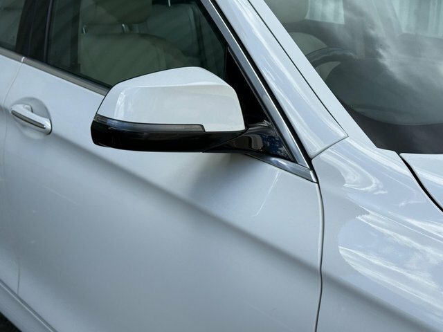 BMW 5 Series 520D Luxury Euro SV15WRF White #2