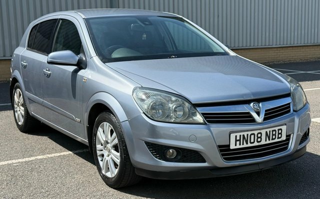 Vauxhall Astra 16V Design Silver