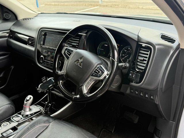 Mitsubishi Outlander 12Kwh 4Hs Cvt 4Wd WV18MKM Silver #3