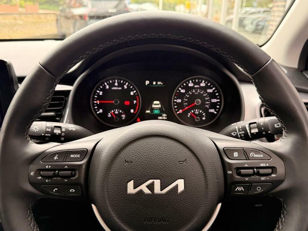 Kia Stonic 1.0 T-gdi Mhev 3 Suv Hybrid Dct Euro 6 YB73NFF Black #6