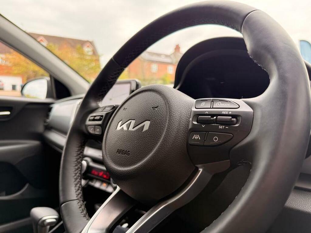 Kia Stonic 1.0 T-gdi Mhev 3 Suv Hybrid Dct Euro 6 YB73NFF Black #5
