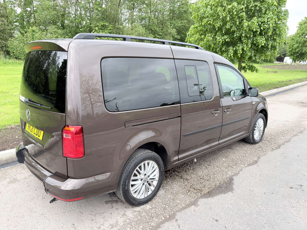 Volkswagen Caddy Maxi Life C20 4,000 Miles Wheelchair Accessible Vehicle Disa #5