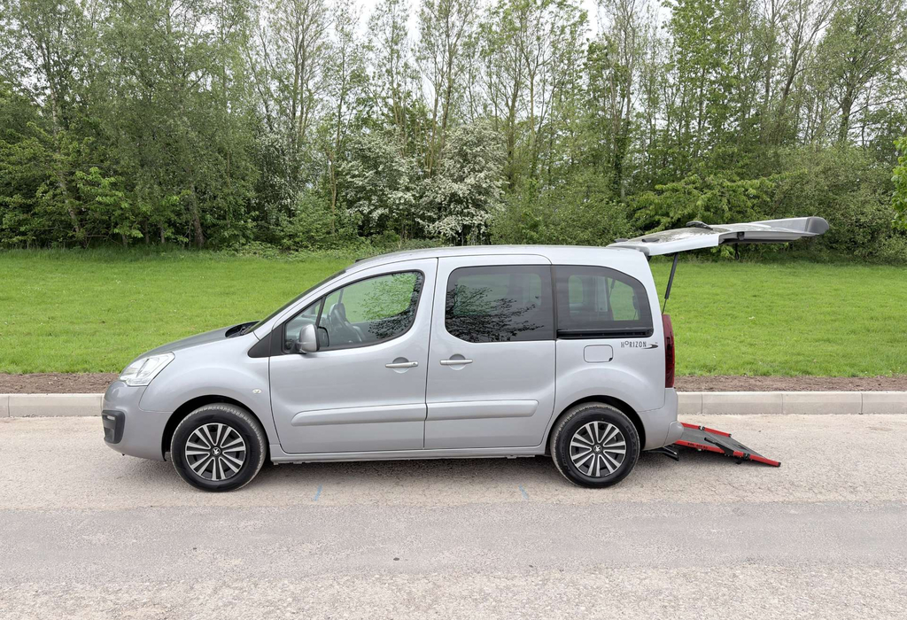 Peugeot Partner Tepee Hdi Horizon 5 Seats Wheelchair Accessible Vehicl