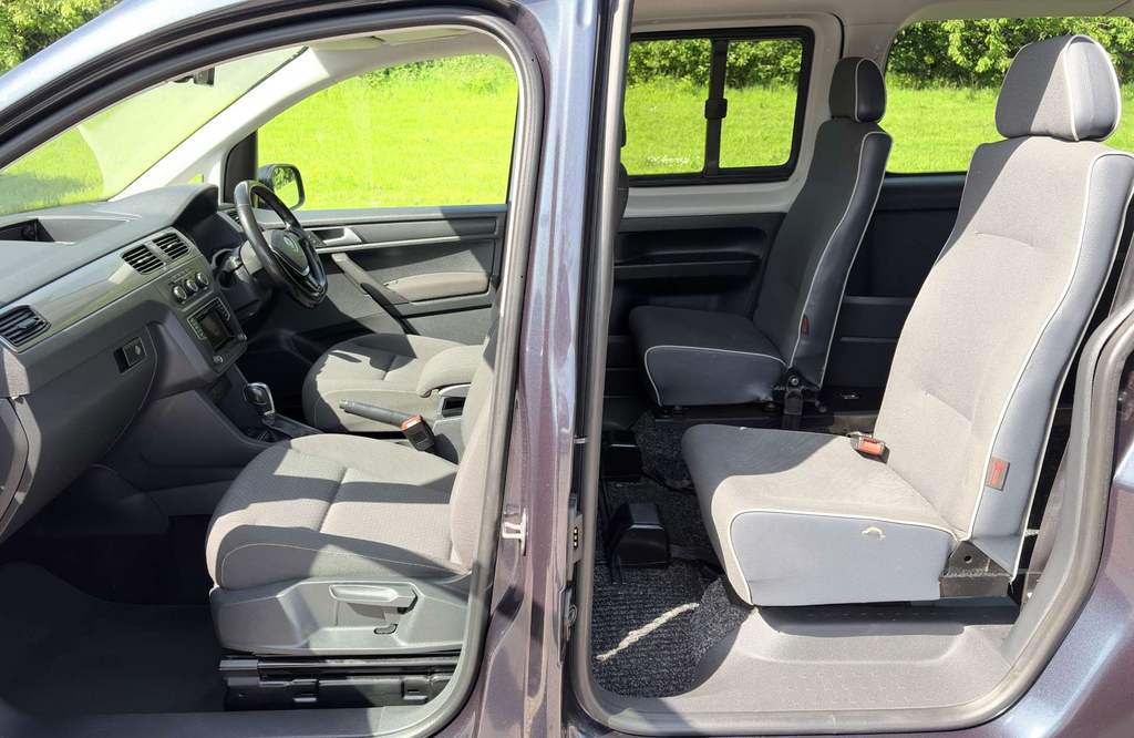 Volkswagen Caddy Maxi Life Mpv Blue #8