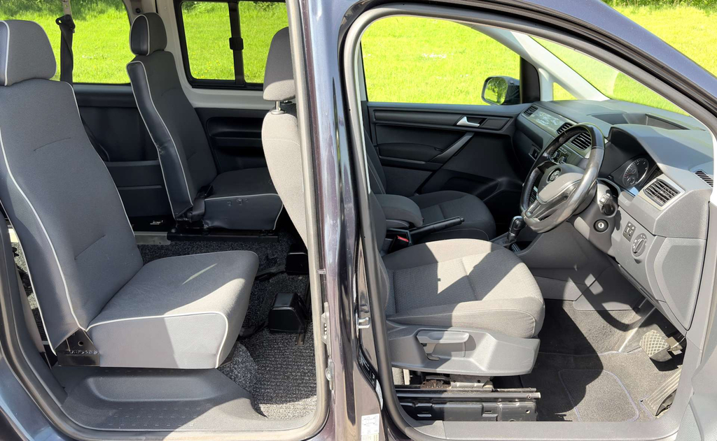 Volkswagen Caddy Maxi Life Mpv Blue #7