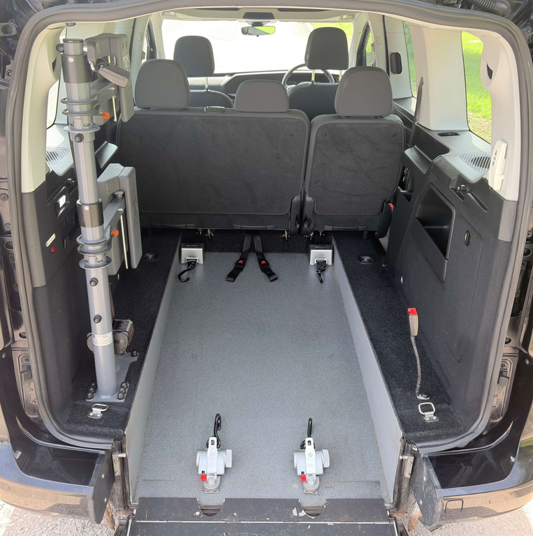 Volkswagen Caddy Maxi Life New Shape Wheelchair Accessible Vehicle W WJ22NTU #6