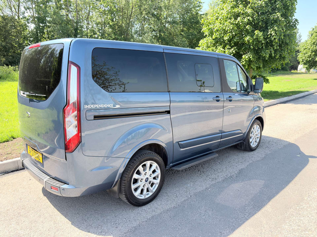 Ford Tourneo Custom Titanium Wheelchair Accessible Vehicle Wav Mobilit  #4