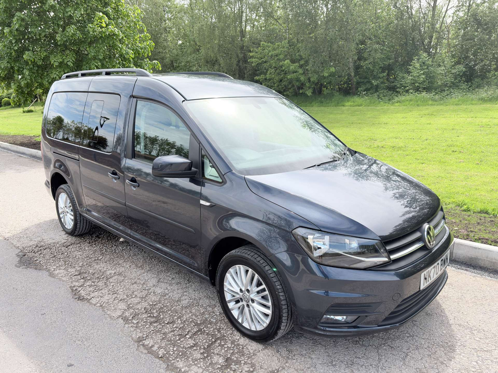 Volkswagen Caddy Maxi Life 2L Null Black #2