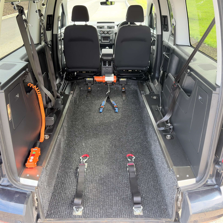 Volkswagen Caddy Maxi Life 2L Null Black #6