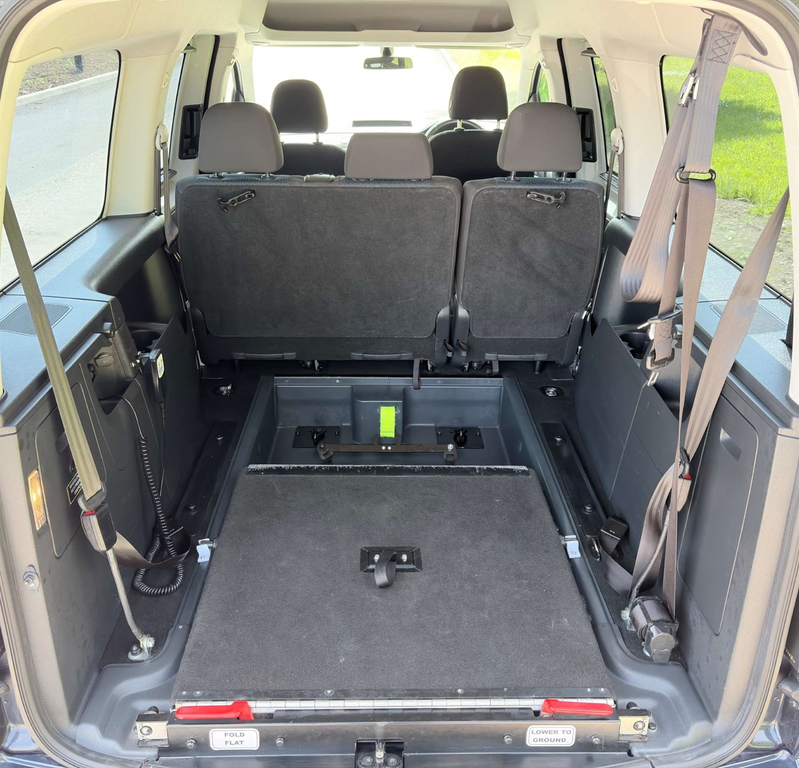 Volkswagen Caddy Maxi Life C20 Low Miles Wheelchair Accessible Vehicle Disa  #6