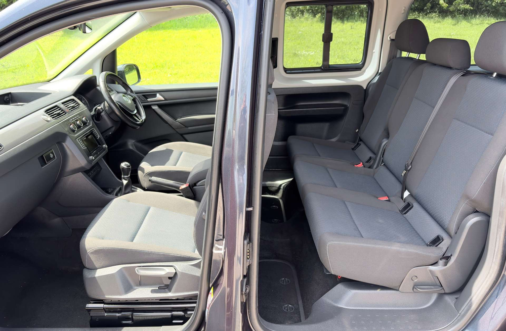 Volkswagen Caddy Maxi Life 2.0 Tdi Wheelchair Accessible Disabled Adapted Mob White #9