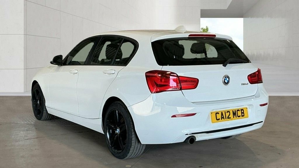 BMW 1 Series 2L Sport HK16EYP White #3