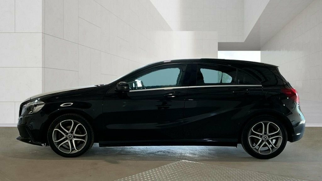 Mercedes-Benz A Class 1.6L Sport Edition KM67XZS Black #6
