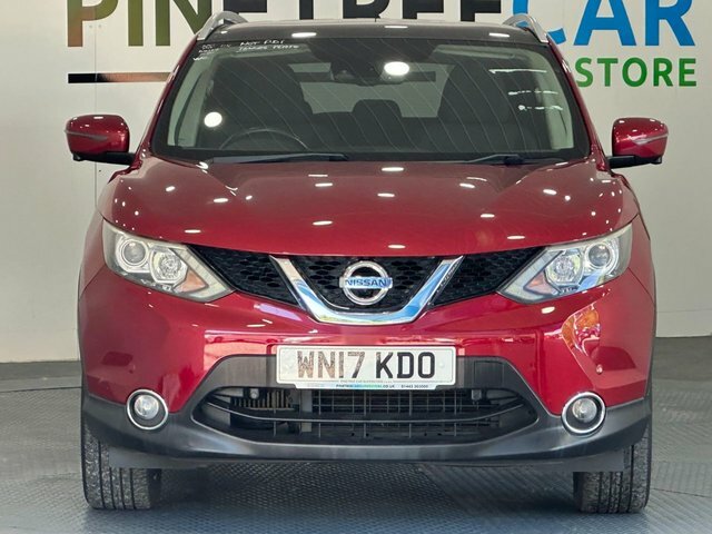Nissan Qashqai 1.5 Dci N-connecta Suv 2Wd Euro Red