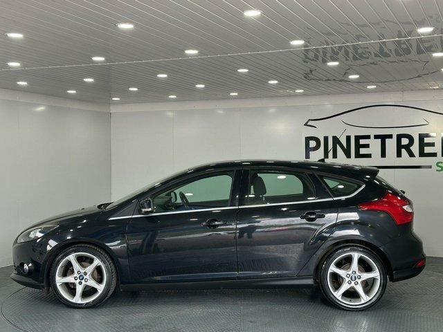 Ford Focus 1.6 Tdci Titanium Navigator Hatchback M MK64YVX Black #3