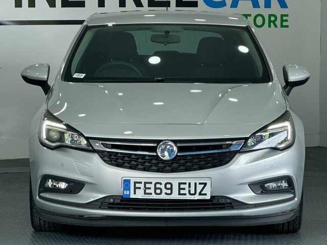 Vauxhall Astra 1.6 Cdti Ecotec Blueinjection Design Hatchback Silver
