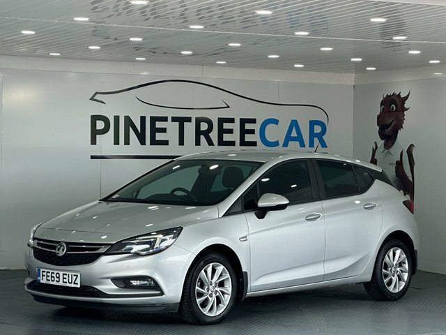 Vauxhall Astra 1.6 Cdti Ecotec Blueinjection Design Hatchback Silver #2