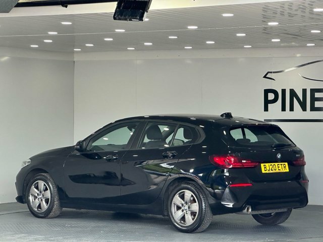 BMW 1 Series 1.5 118I Se Hatchback Dct Euro 6 S S BJ20ETR Black #5