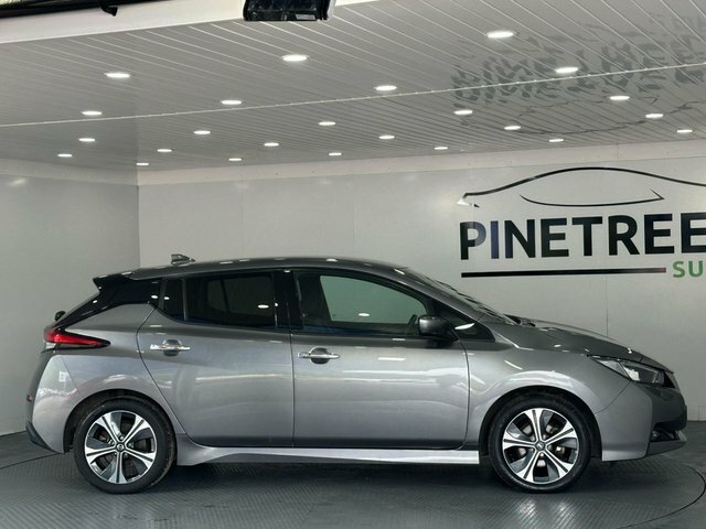 Nissan Leaf 40Kwh Tekna Hatchback 150 Ps DV22PXH Grey #4