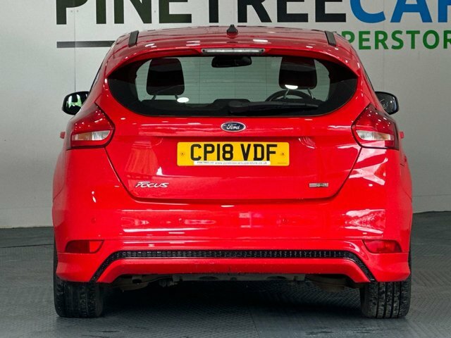 Ford Focus 1.0T Ecoboost St-line Hatchback CP18VDF Red #6